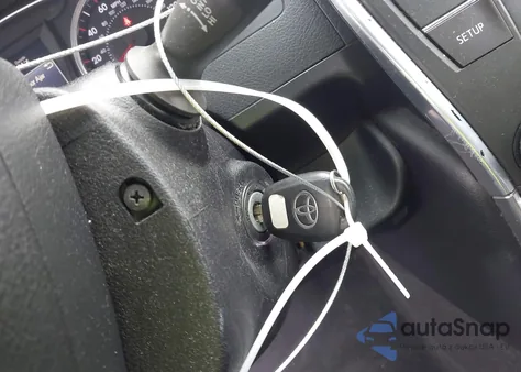 2015 Toyota Camry Se z USA, uszkodzony, nr VIN 4T1BF1FK3FU898032